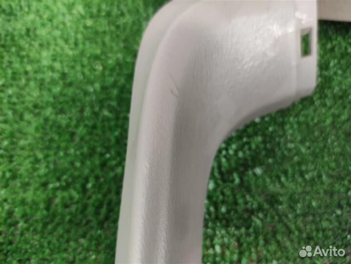 Обшивка крышки багажника Subaru Forester SG/S11 2