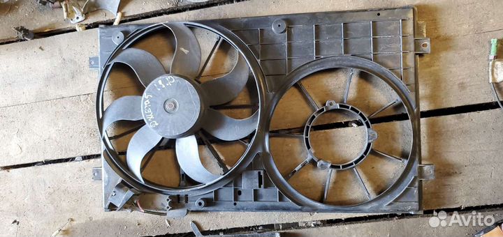 Вентилятор радиатора Volkswagen Jetta