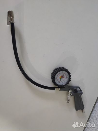 Пневмо пистолет для накачки шин с манометром