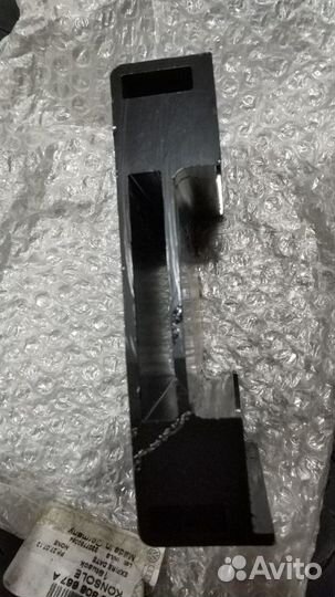 Кронштейн лонжерона рамы Audi R8