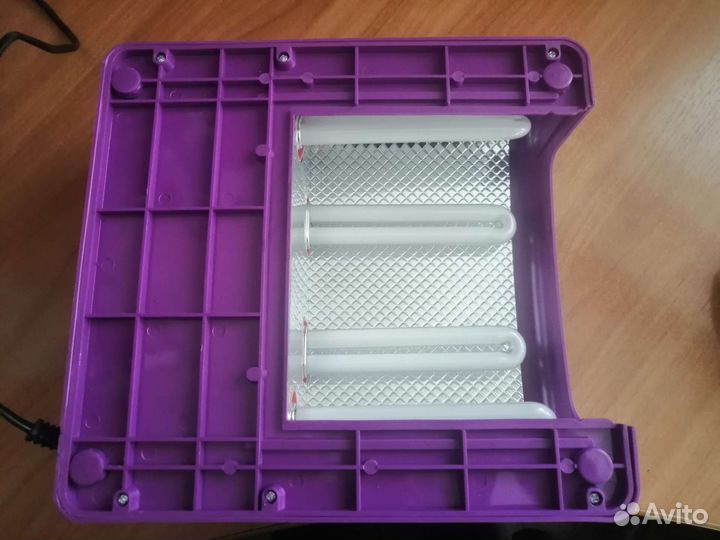 Ультрафиолетовая лампа