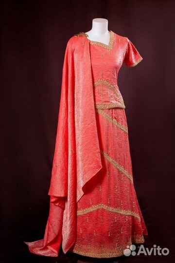 Индийский костюм (лехенга чоли)