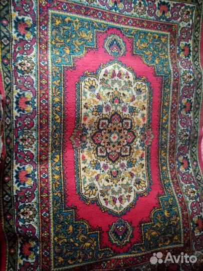 Ковер шерстяной