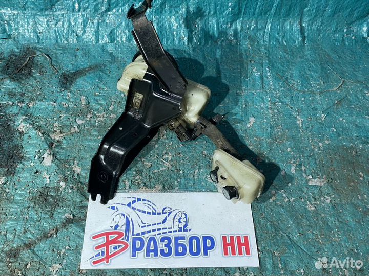 Бачок главного тормозного цилиндра Honda CR-V III