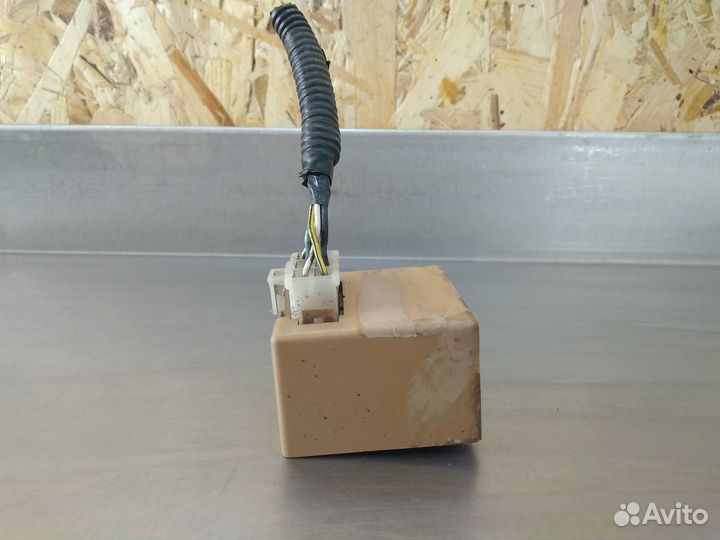 Реле Mitsubishi Galant 1993 1997