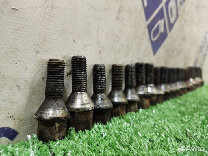 Болты колесные Bmw E39 седан 2.5 M52 1997
