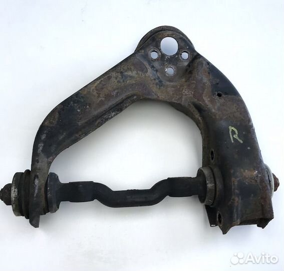 Рычаг передний правый верхний Хендай H-1 1998г