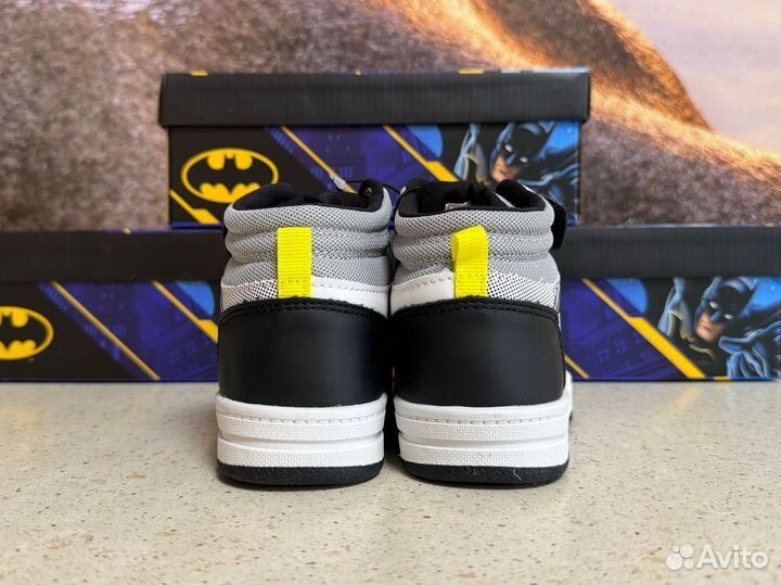 Новые кеды для мальчика Batman 26,27,28 р-р