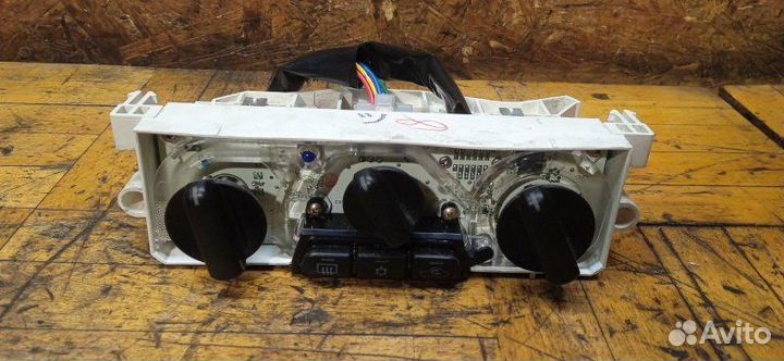 Блок управления климатом Mitsubishi Lancer CS