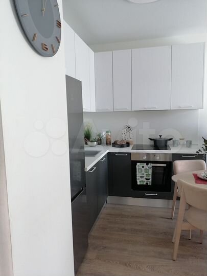 3-к. квартира, 54 м², 3/17 эт.