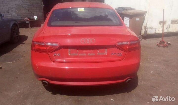 Audi A5 8T купе 2009 г по запчастям