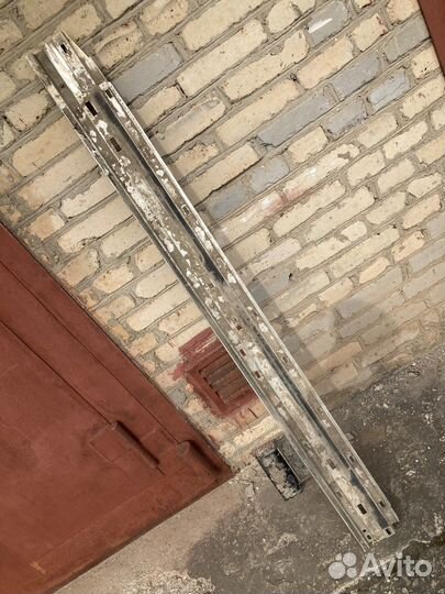 Подножка правая Toyota Land Cruiser Prado 150