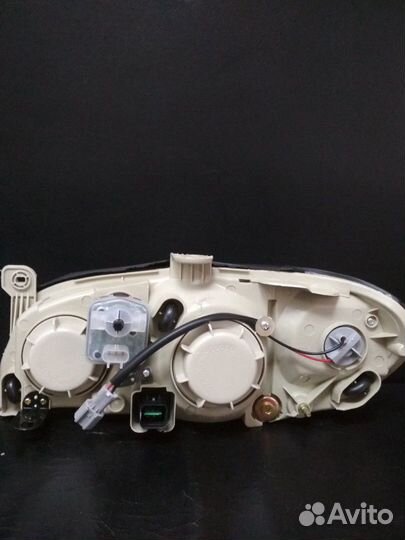 Фара правая Kia Spectra