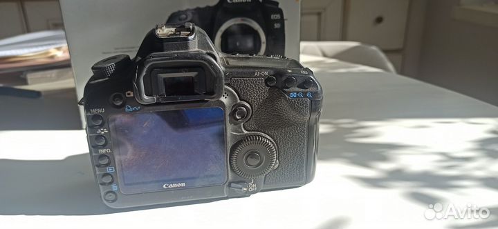 Зеркальный фотоаппарат canon 5d