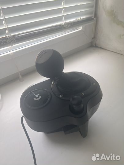 Коробка передач Logitech Driving Force Shifter