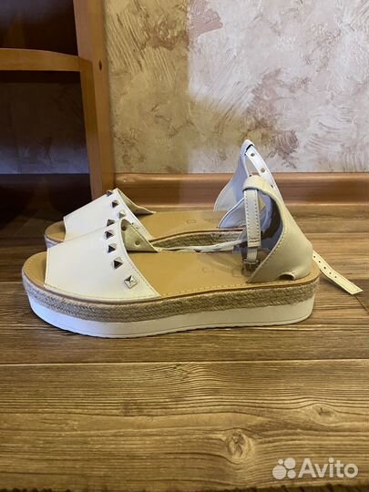 Босоножки женские(пантолеты шлепанцы)