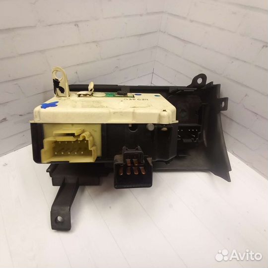 Блок управления светом dodge Caravan 3