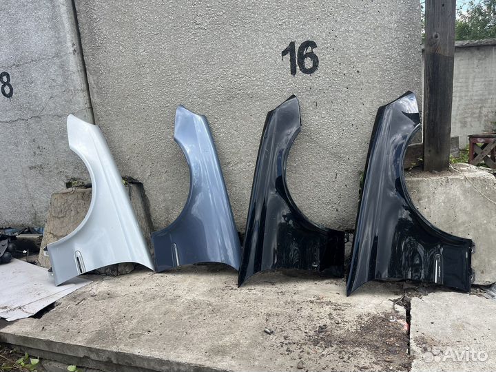 Крыло для Мерседес Е211