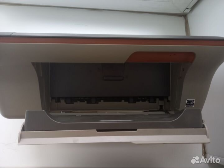 Принтер HP deskjet 2050A