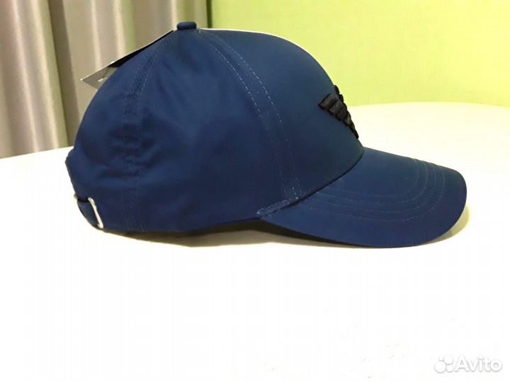 Кепка, бейсболка белая Armani