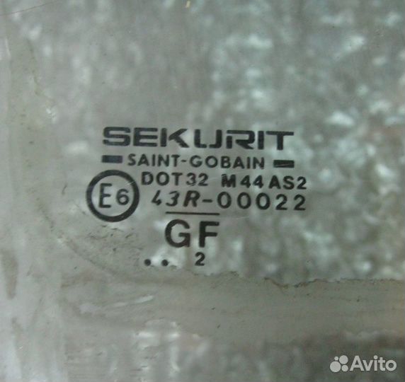 Стекло передней R двери Opel Vectra A