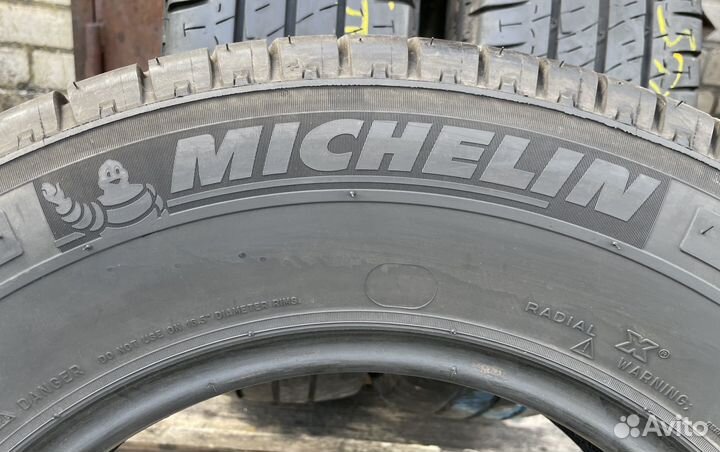 Michelin Agilis 215/75 R16C