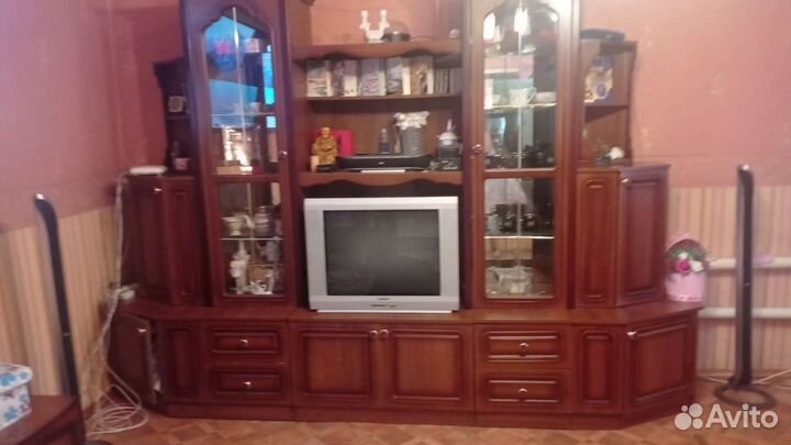 Стенка в гостиную