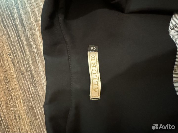 Пиджак женский черный 44