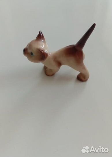 Фарфоровая фигурка кошки Hagen Renaker (США)