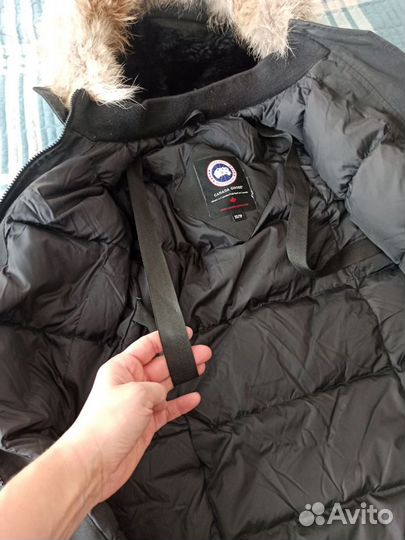 Пуховик парка Canada Goose