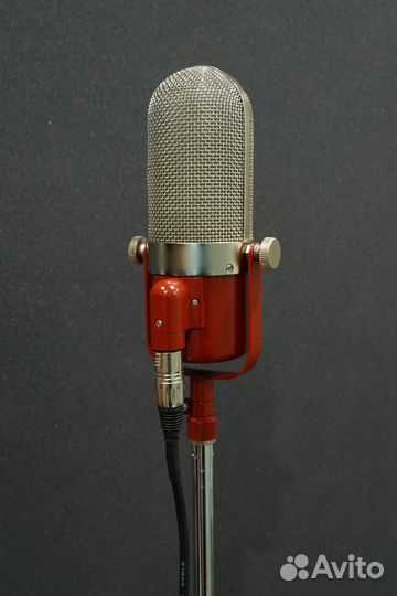 Ленточный ламповый микрофон Golden Age Project R1