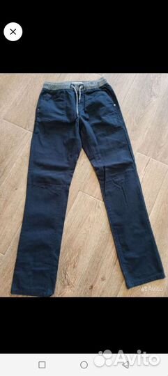 Джинсы новые