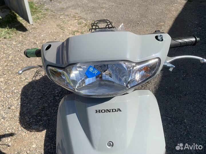 Скутер Honda tact