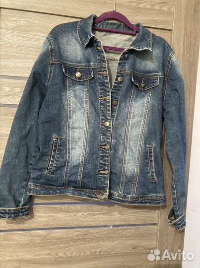 Куртка джинсовкя