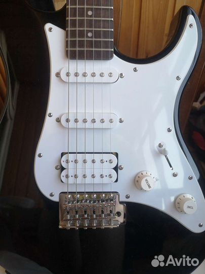 Электрогитара Yamaha Pacifica 012