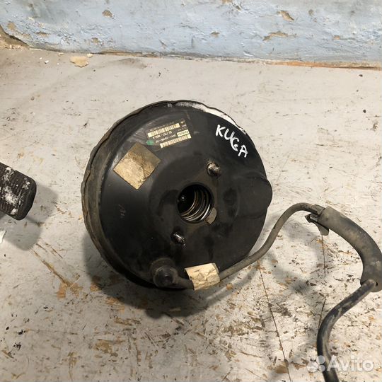 Вакуумный усилитель тормозов Ford Kuga