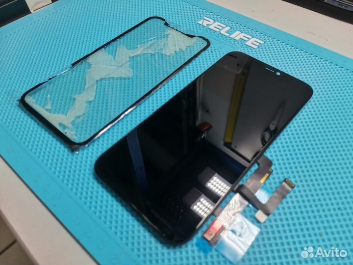 Замена разбитого стекла на iPhone