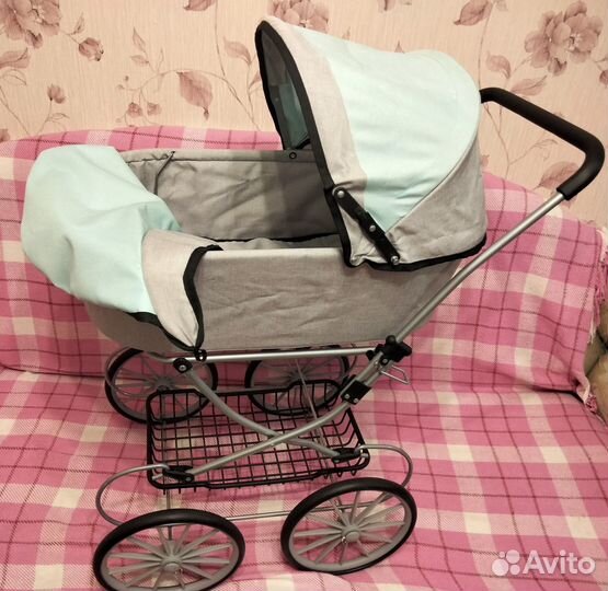 Коляска для кукол в отличном состоянии