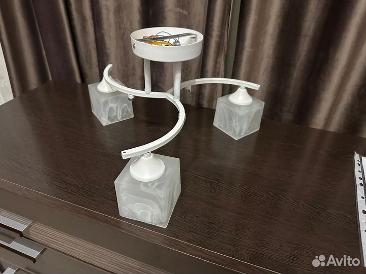 Люстра потолочная