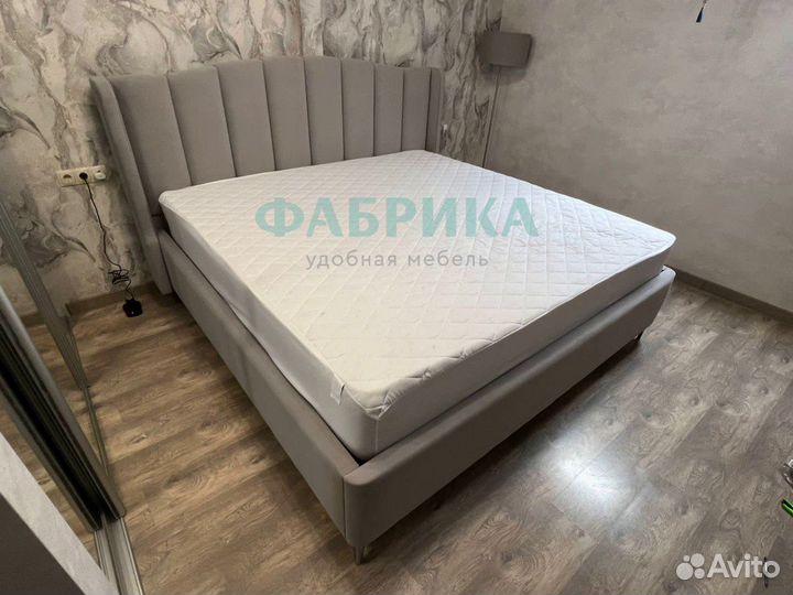Кровать двуспальная