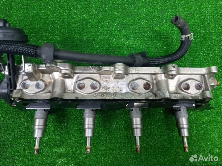 Форсунка топливная Volkswagen Jetta BLF 2006