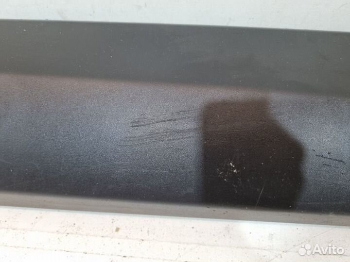 Молдинг двери передний правый Toyota Rav4 45