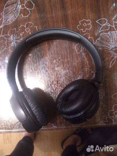 Беспроводные наушники jbl