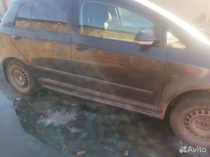 В наличии запчасти на volkswagen Golf 5