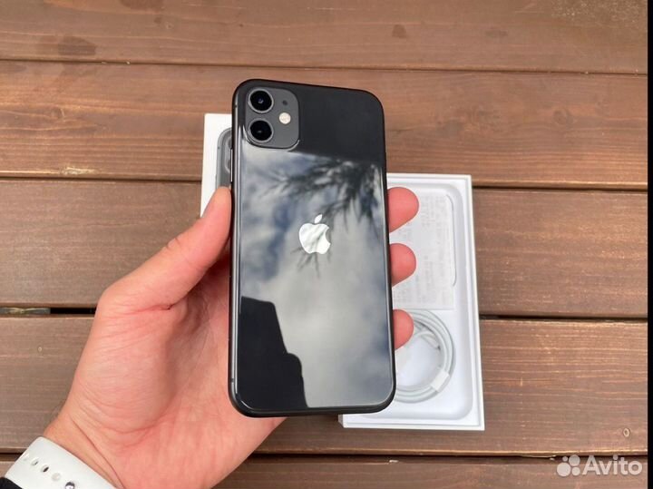 iPhone 11, 64 ГБ