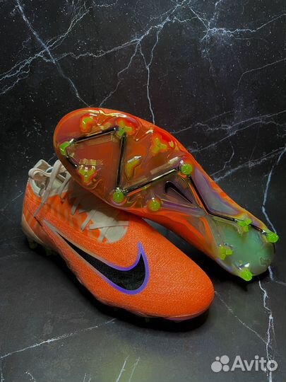 Футбольные бутсы nike phantom gx