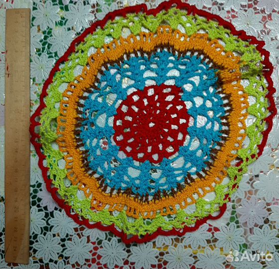Салфетки,воротник и шапочки декоративн,вяз крючком