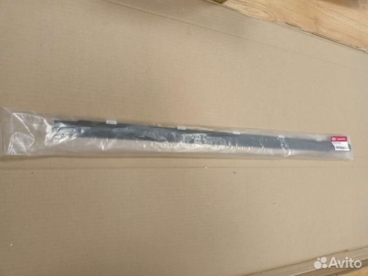 Уплотнитель стекла двери перед прав KIA optima 4