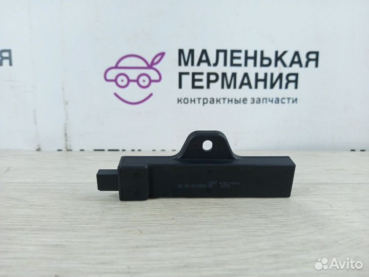 Антенна системы комфортного доступа BMW 7 G11/G12