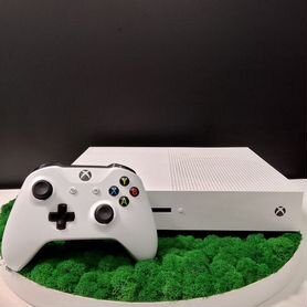 Xbox one s 2 геймпада 1tb